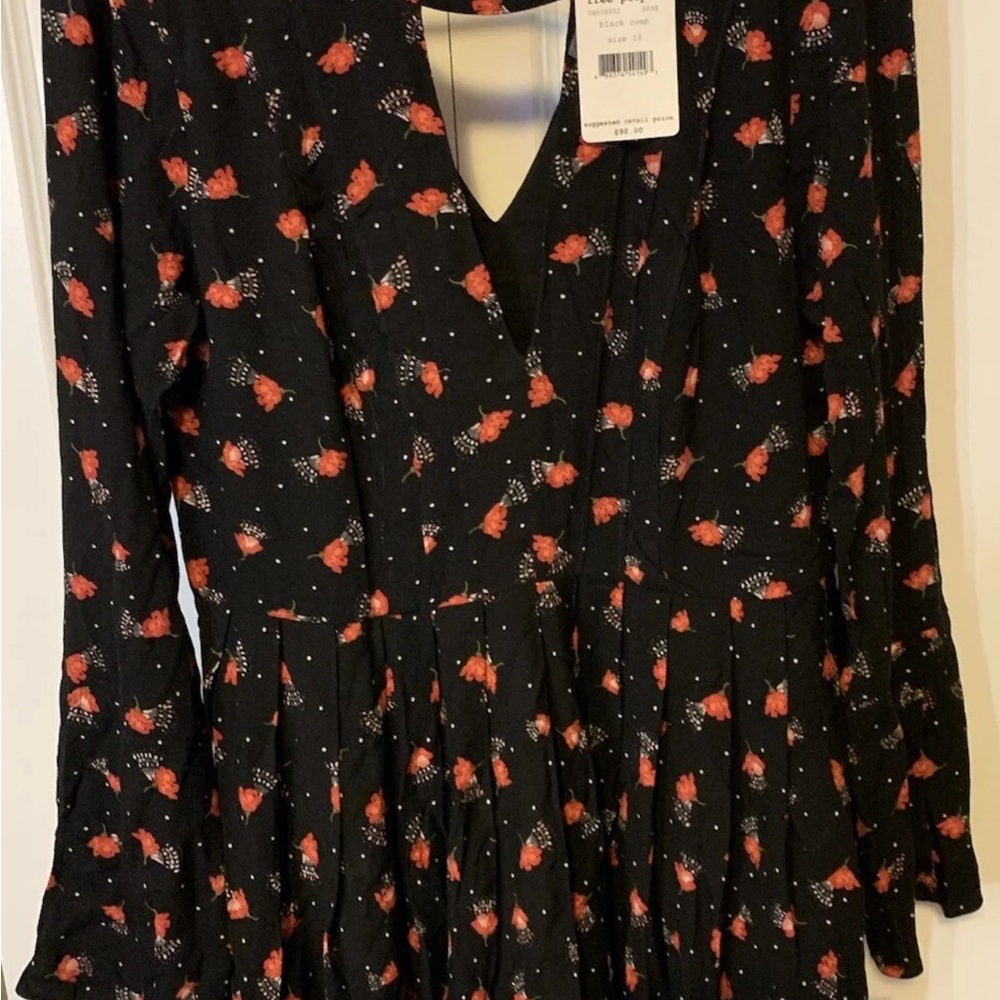 Free People womens sz 10 Black‎ Dress with Red Floral Design v neck